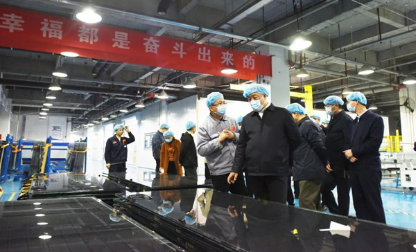 河北省工信厅党组书记付振波到918博天堂集团参观考察