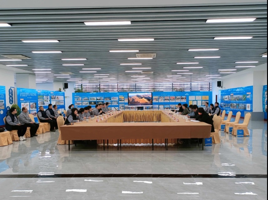 保定市电力及新能源高端装备集群媒体行活动在918博天堂举办